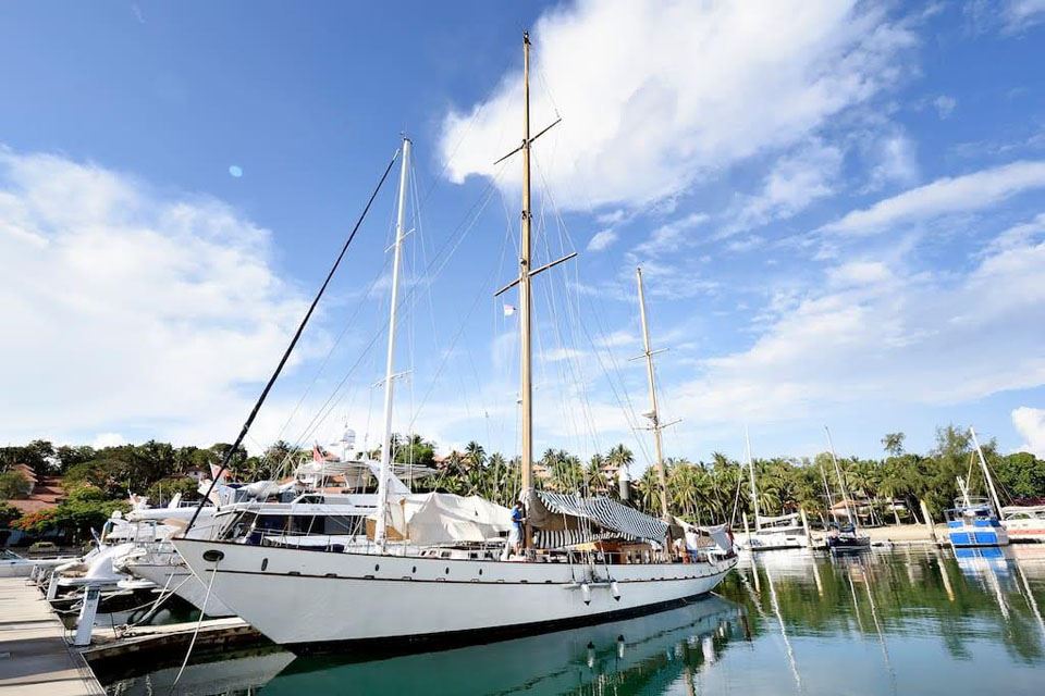 78-custom-stow-and-sons-classic-ketch-rona-1