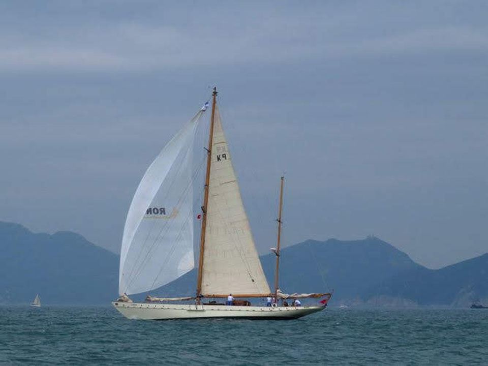 78-custom-stow-and-sons-classic-ketch-rona-8