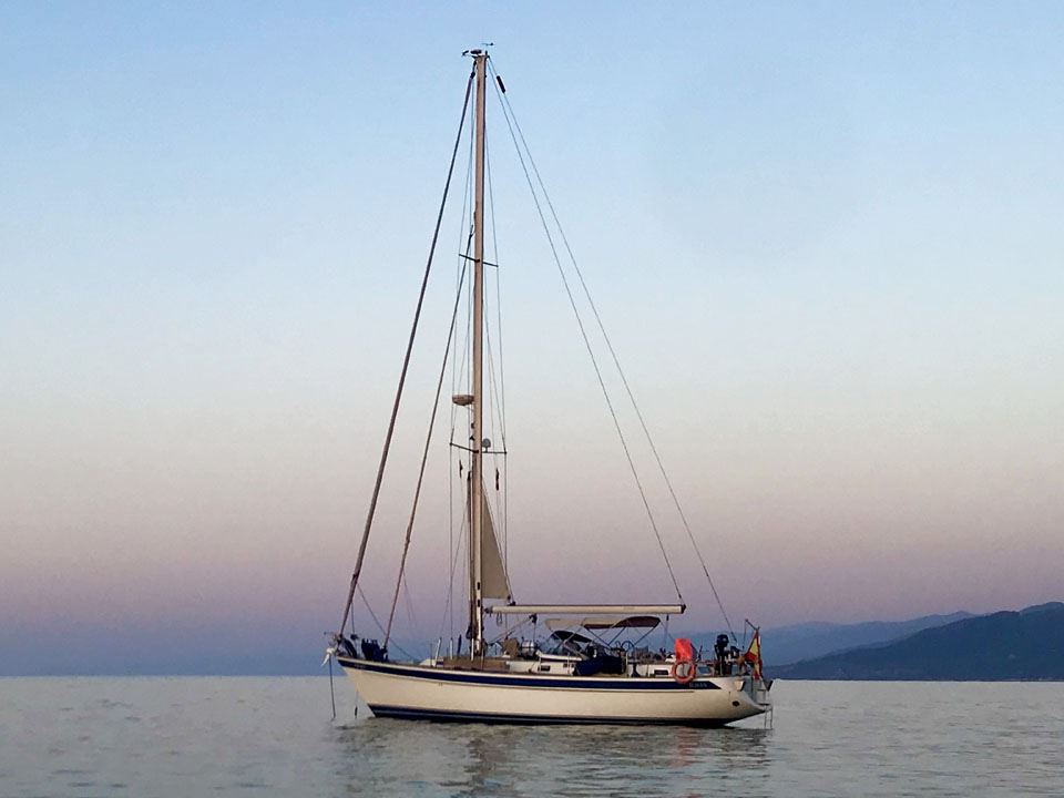hallberg-rassy-42-elbian-3