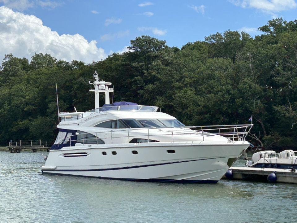 fairline-squadron-58-kismet-ii-1-main