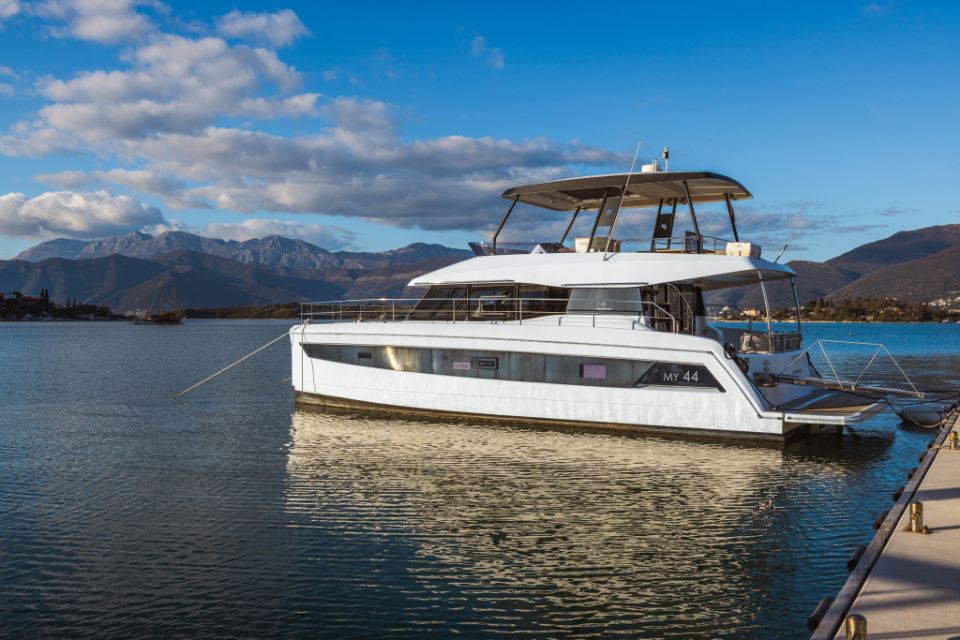 fountaine-pajot-my-44-santa-duet-1-main